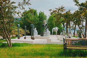 Hotel Dreamland Oasis