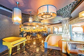 Dreamland Oasis Resort & Spa