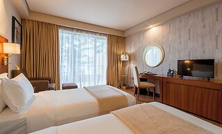 Dreamland Oasis Resort & Spa