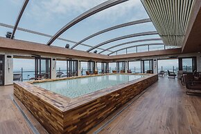 Hotel Dreamland Oasis