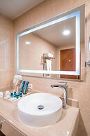 Dreamland Oasis Resort & Spa