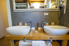 Tenuta Borgo Santa Cecilia