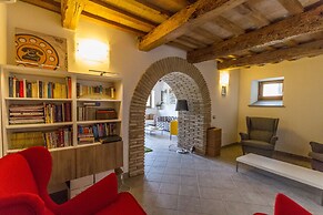 Tenuta Borgo Santa Cecilia