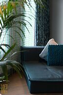 Manzo's Suites