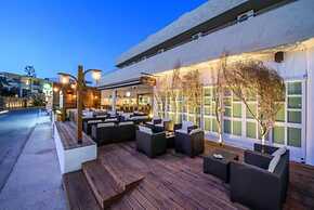 Despoina Apartments by Estia