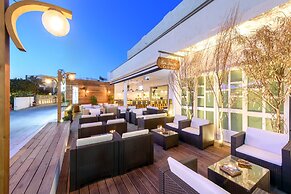 Despoina Apartments by Estia