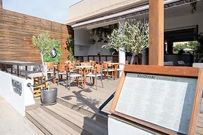 Despoina Apartments by Estia