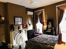 Symphony Hotel & Restaurant