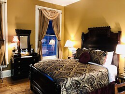 Symphony Hotel & Restaurant