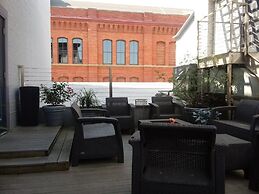 Symphony Hotel & Restaurant