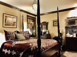 Symphony Hotel & Restaurant