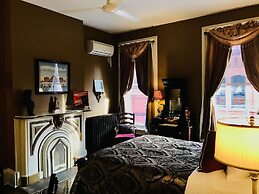 Symphony Hotel & Restaurant