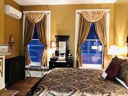 Symphony Hotel & Restaurant