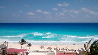 Solymar Condo by Casago