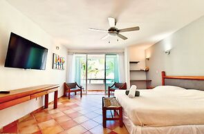 Solymar Condo by Casago