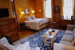 Greenville Inn at Moosehead Lake