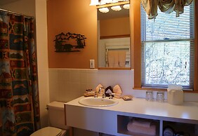 Greenville Inn at Moosehead Lake