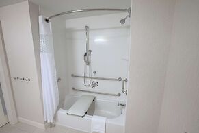 Hampton Inn by Hilton Amesbury