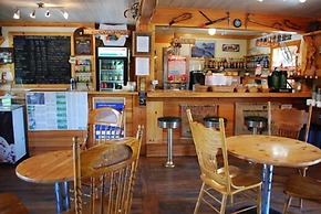 Whittaker's Motel & Historic Bunkhouse