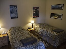 Whittaker's Motel & Historic Bunkhouse