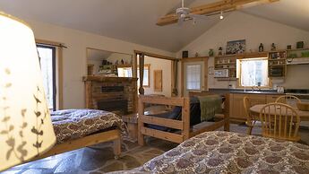 Whittaker's Motel & Historic Bunkhouse