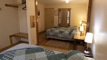 Whittaker's Motel & Historic Bunkhouse