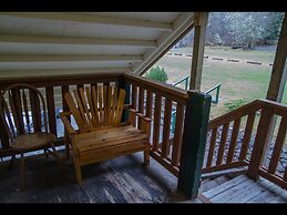 Whittaker's Motel & Historic Bunkhouse