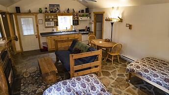 Whittaker's Motel & Historic Bunkhouse