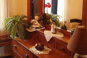 Historic Schoeneck Hotel B&B