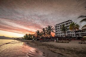 Ramada Suites by Wyndham Wailoaloa Beach Fiji