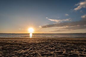 Ramada Suites by Wyndham Wailoaloa Beach Fiji