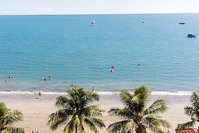 Ramada Suites by Wyndham Wailoaloa Beach Fiji