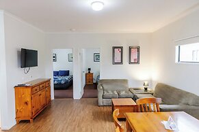 Sundowner Cabin and Tourist Park