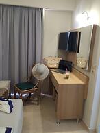 Artemis Bay by Estia