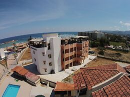 Artemis Bay by Estia