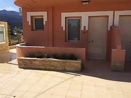 Artemis Bay by Estia