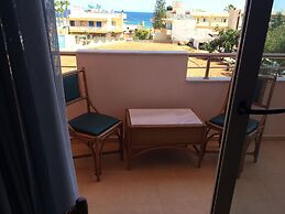 Artemis Bay by Estia