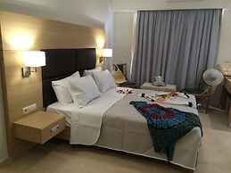 Artemis Bay by Estia