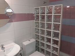 Artemis Bay by Estia