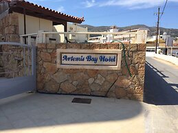 Artemis Bay by Estia