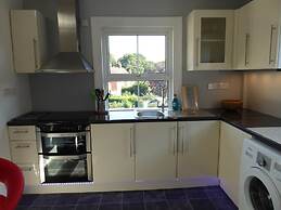 Sunninghill Apartment