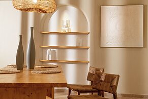 Elea Suites & Residences