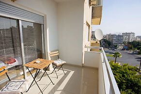 SeaBreeze Limassol City Center Flat