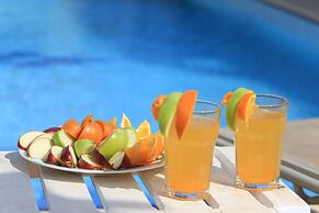 SeaBreeze Villas with Private Pool