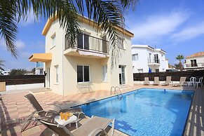 SeaBreeze Villas with Private Pool