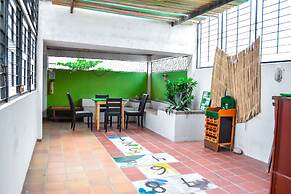 Aluna Hostel B&B