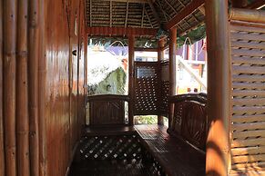 Maxvir Inn Beach Resort