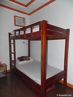 Maxvir Inn Beach Resort