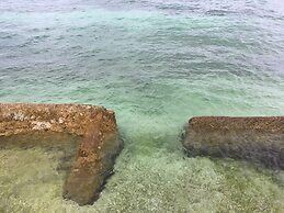 Maxvir Inn Beach Resort