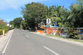 Maxvir Inn Beach Resort